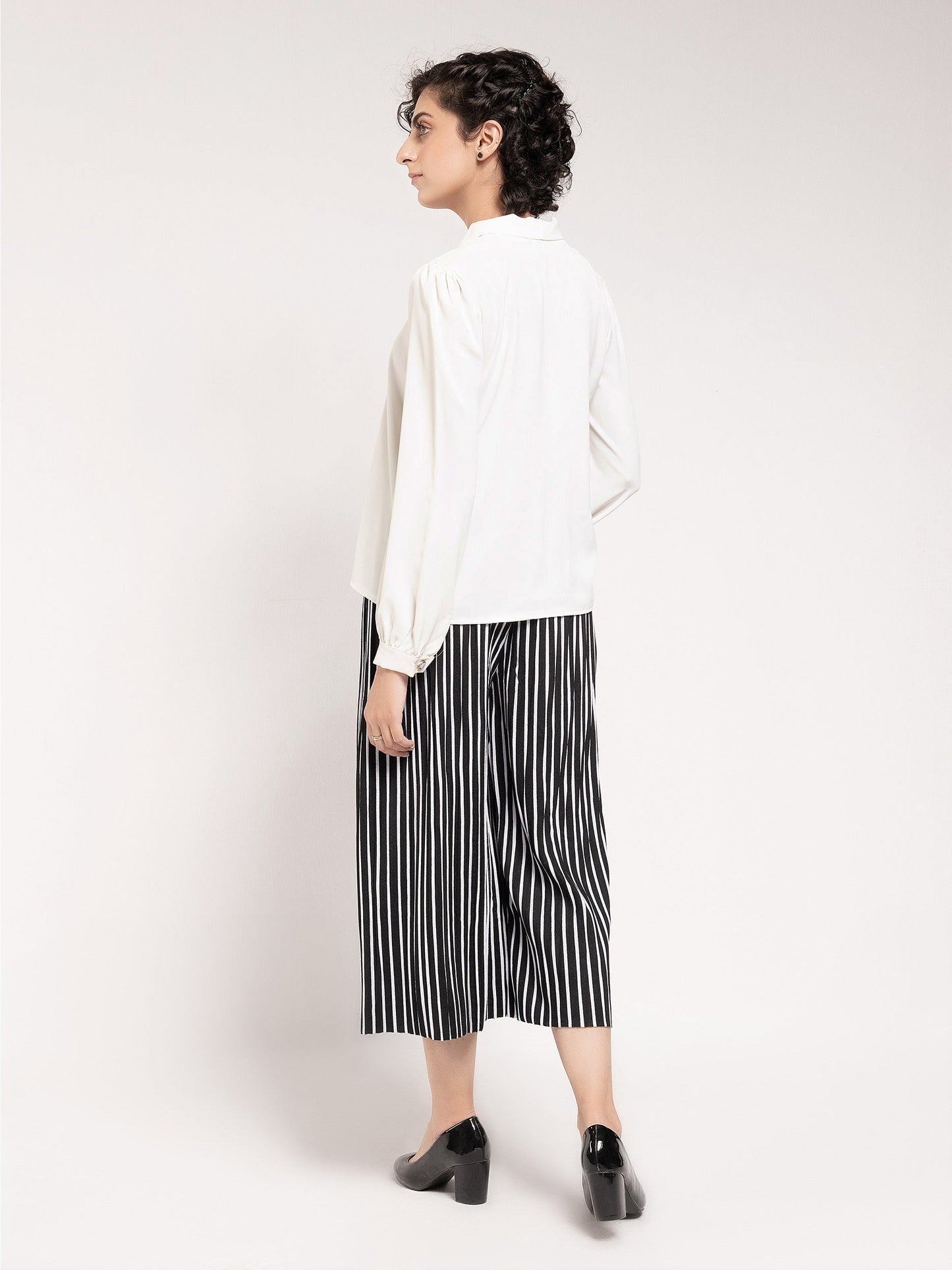 Limelight - Plain Pleated Top