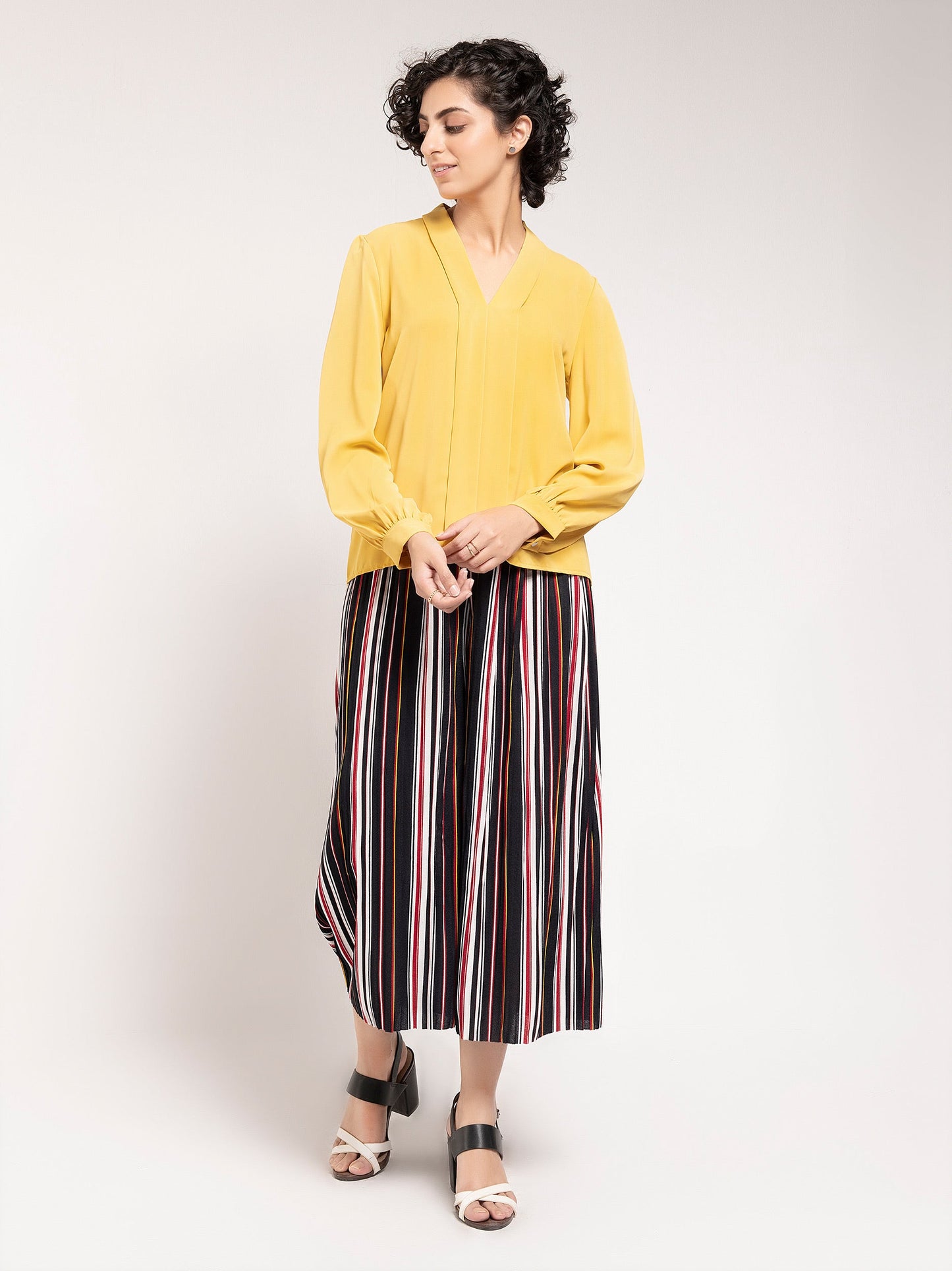 Limelight - Plain Pleated Top