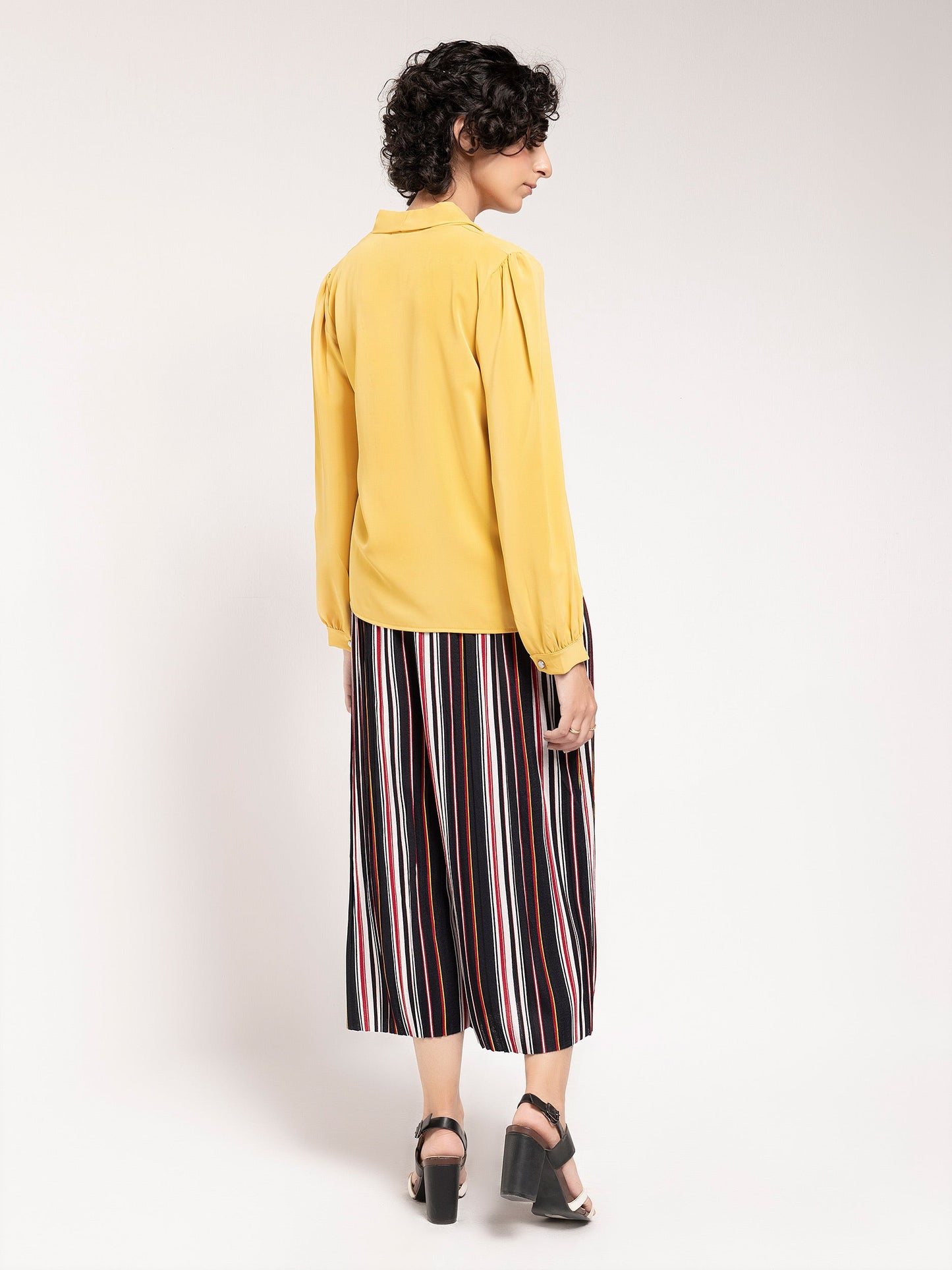 Limelight - Plain Pleated Top