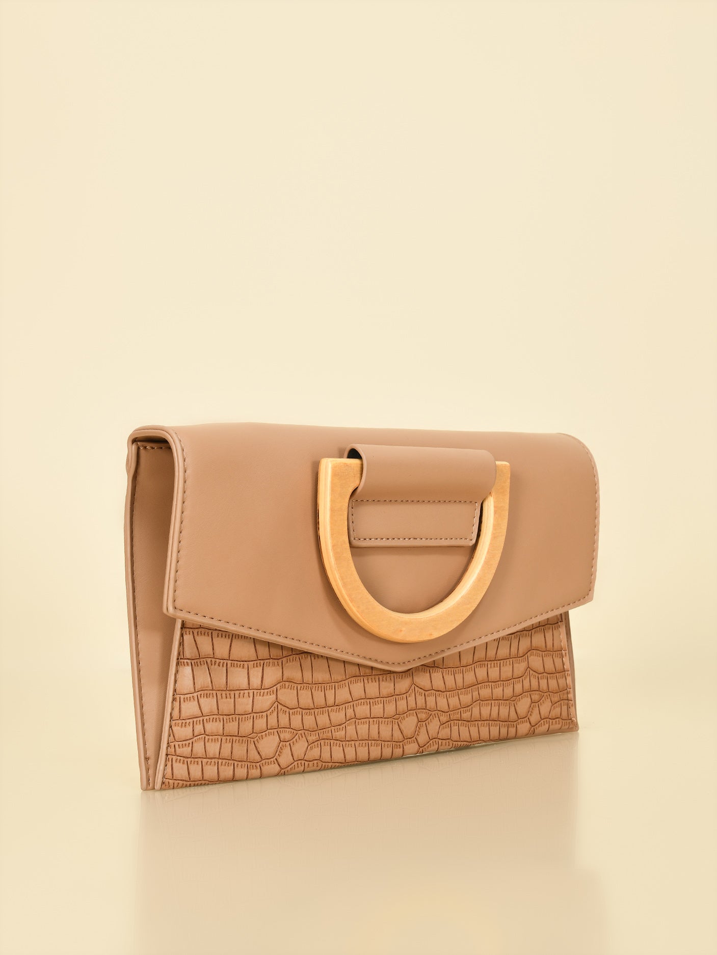 Limelight - Wooden Handle Clutch