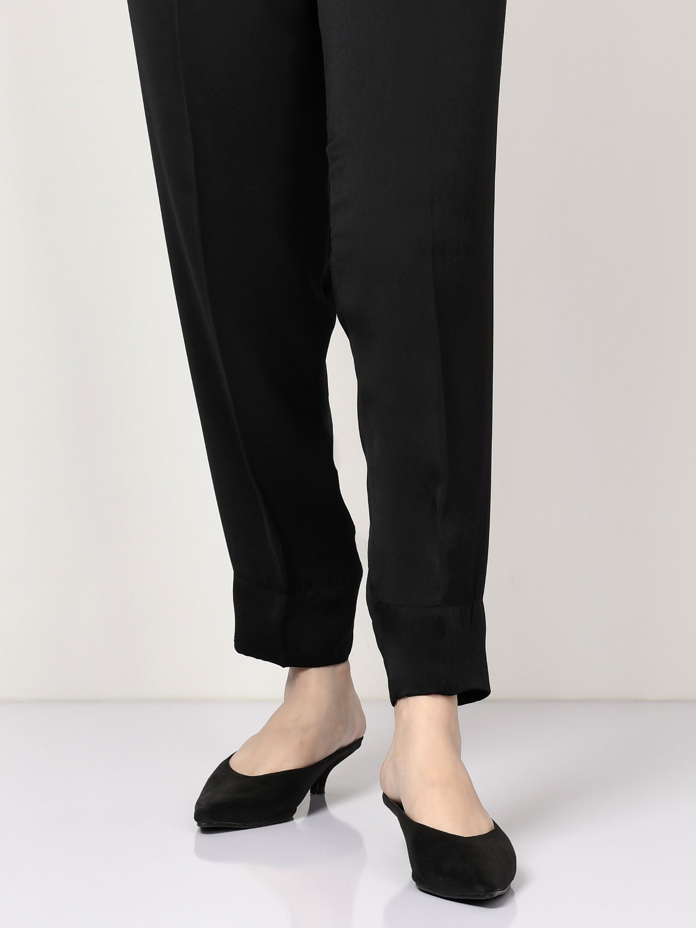 Limelight - Silk Straight Trouser - Black