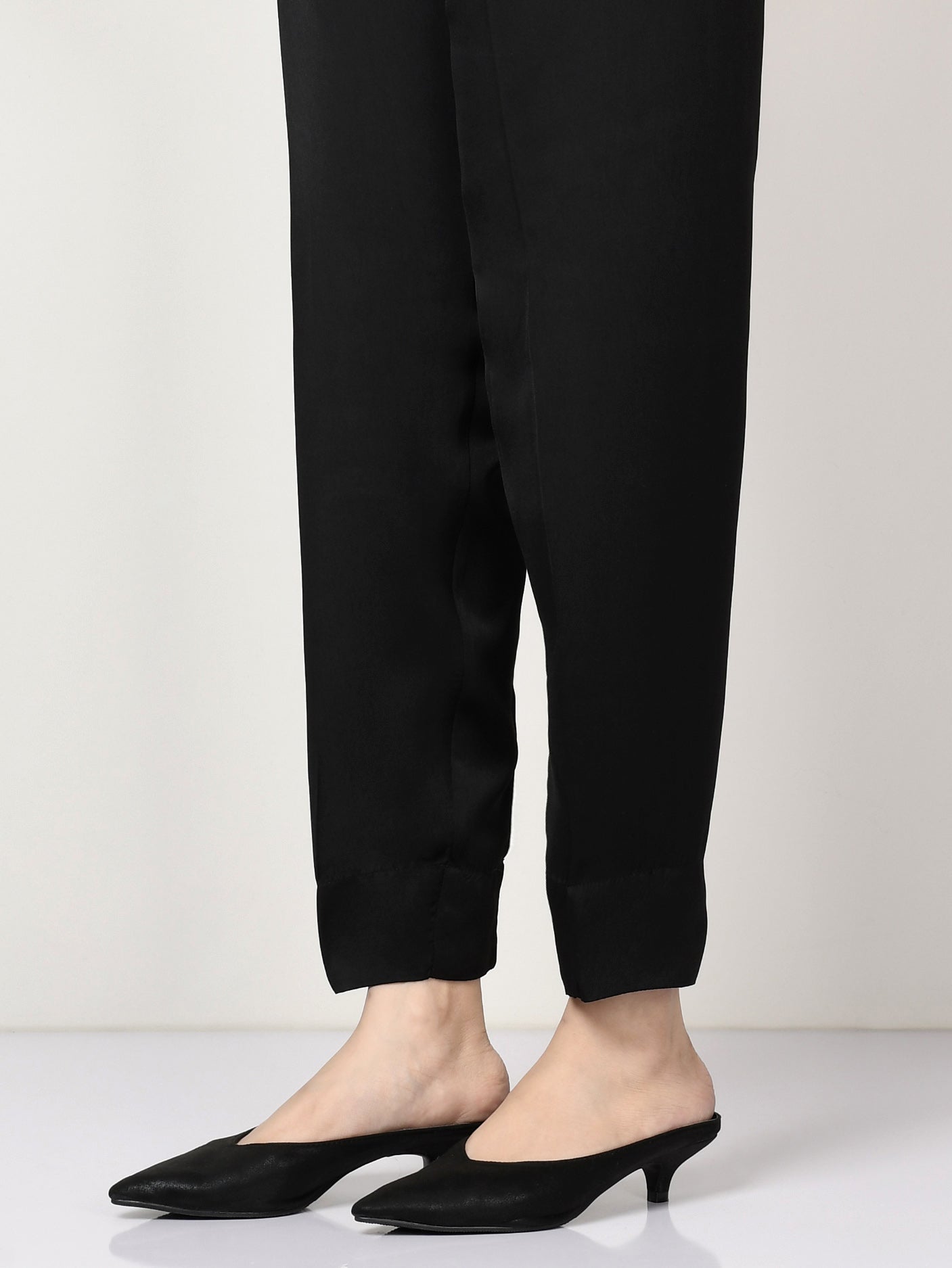 Limelight - Silk Straight Trouser - Black