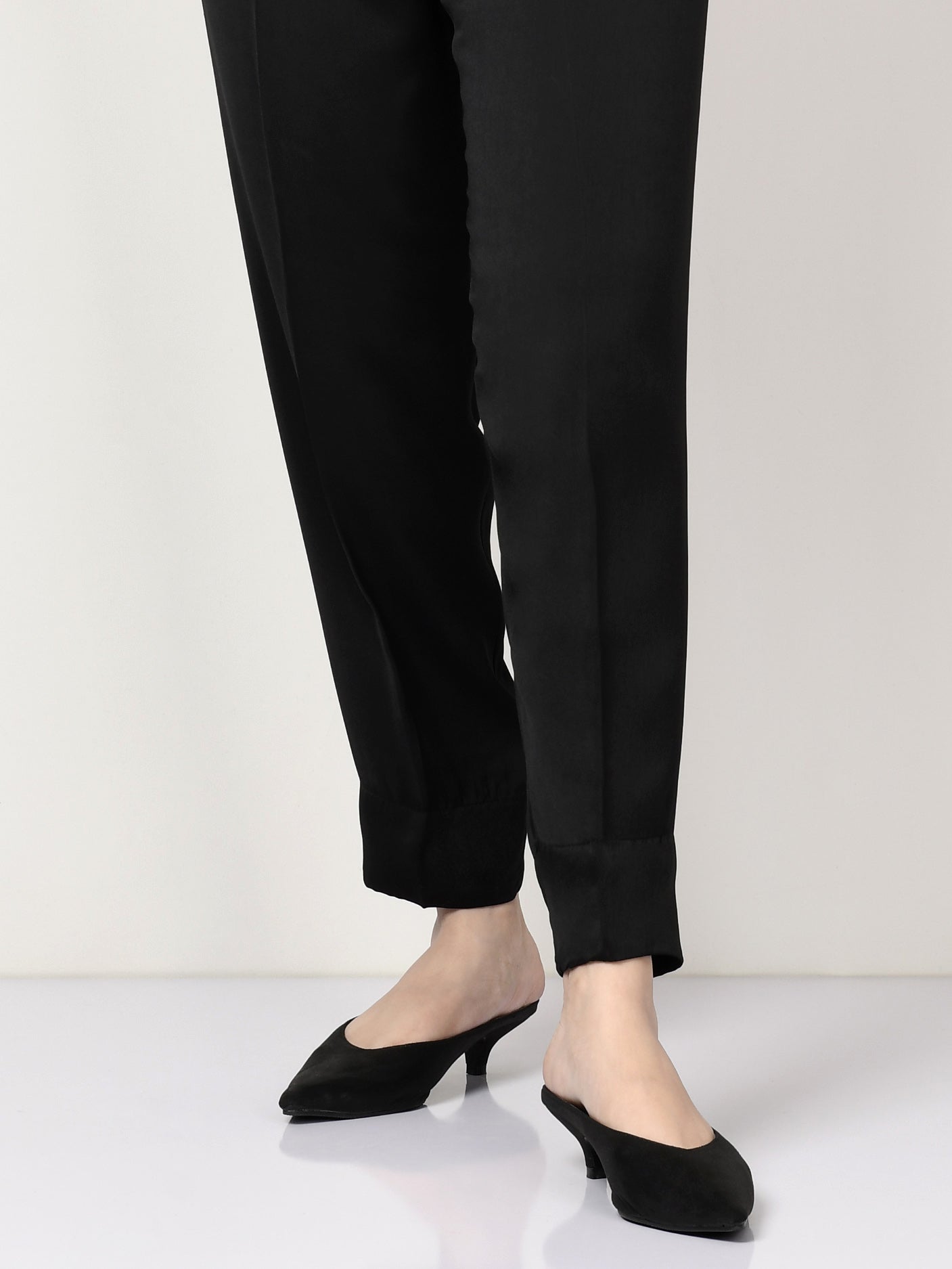 Limelight - Silk Straight Trouser - Black