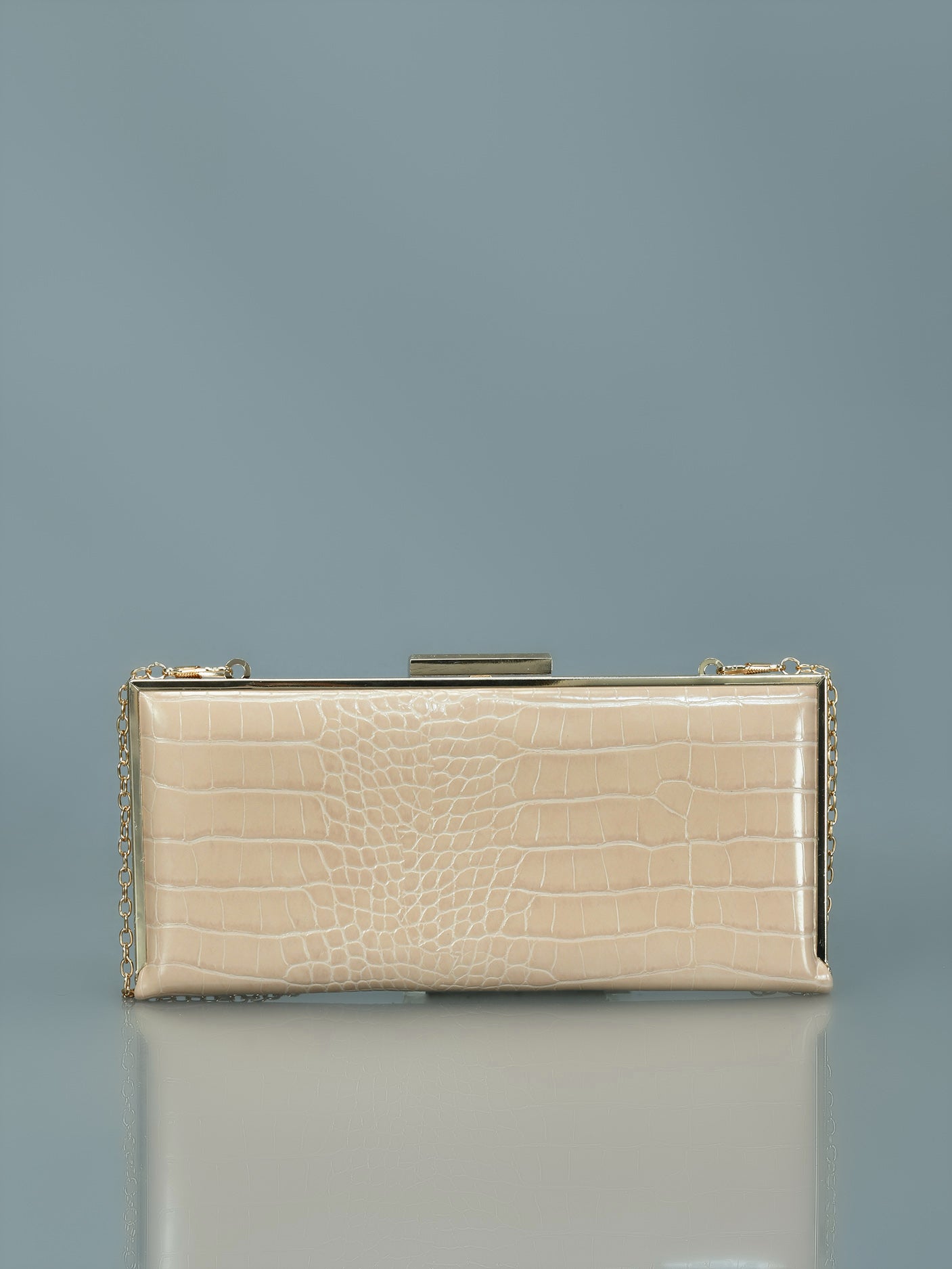 Limelight - Textured Slim Clutch