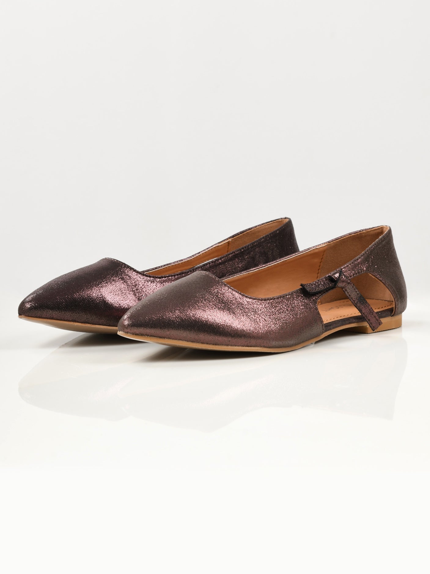 Limelight - Shiny Flat Shoes - Dark Purple