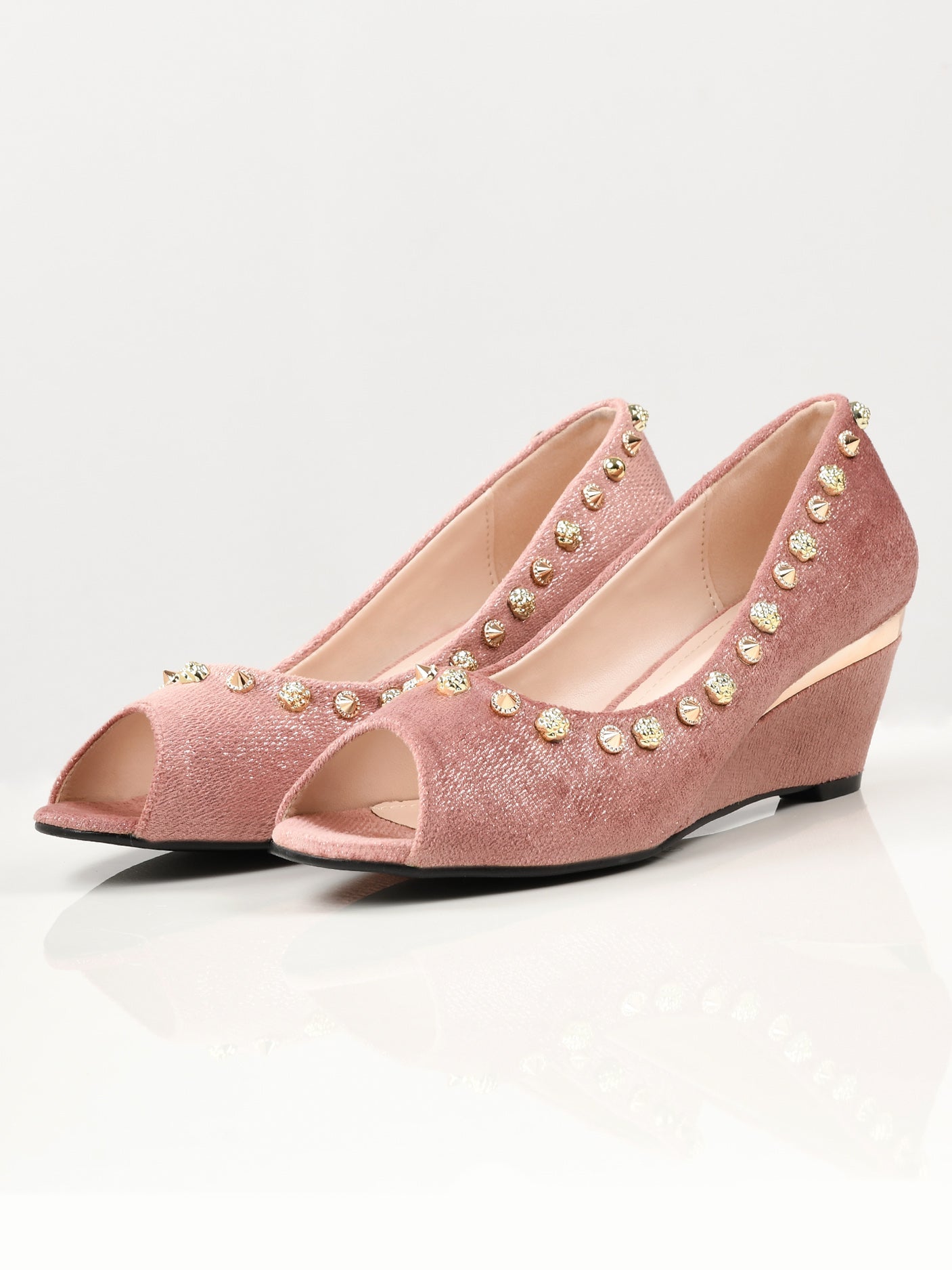 Limelight - Studded Wedges - Tea Pink