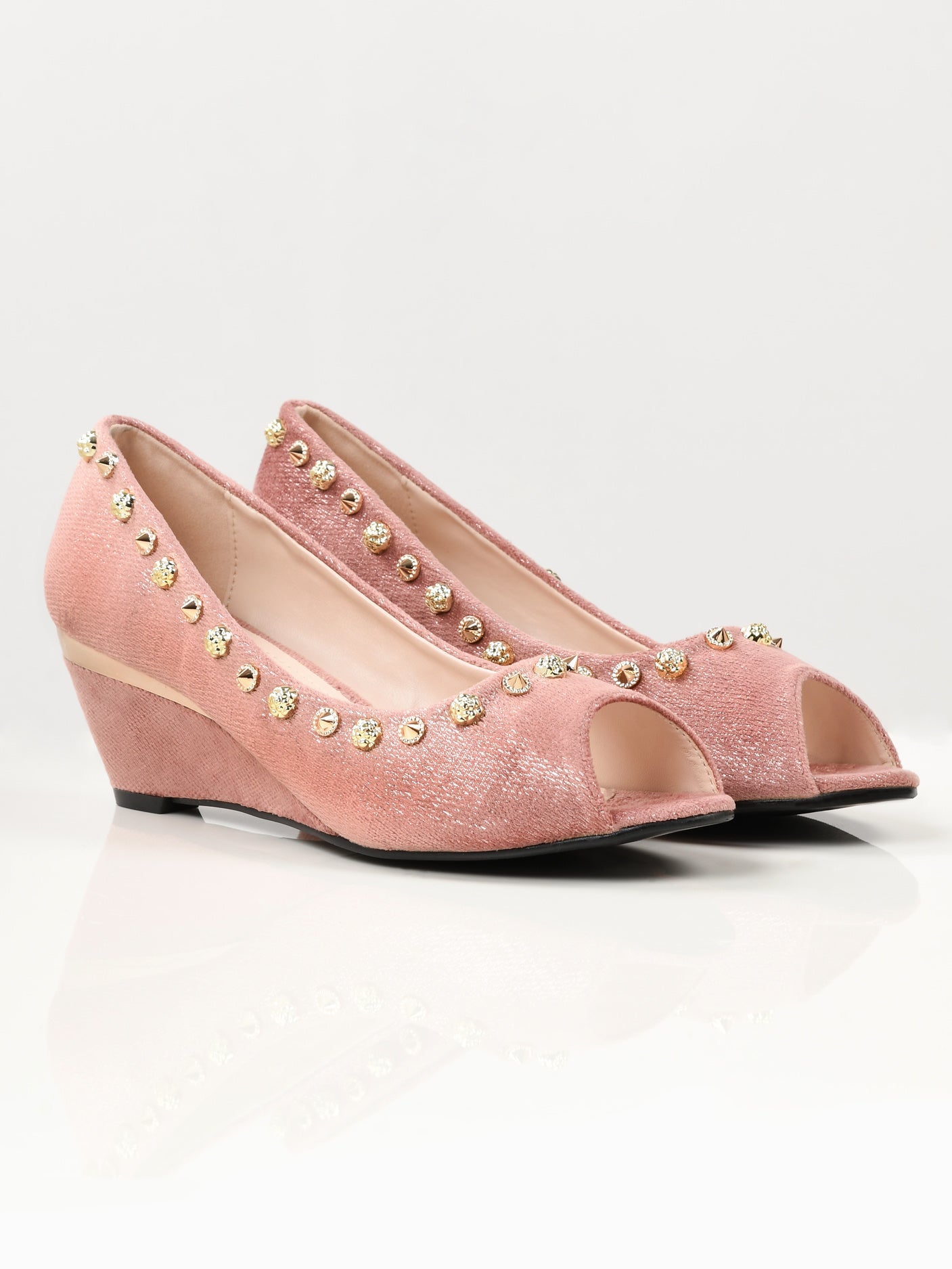 Limelight - Studded Wedges - Tea Pink