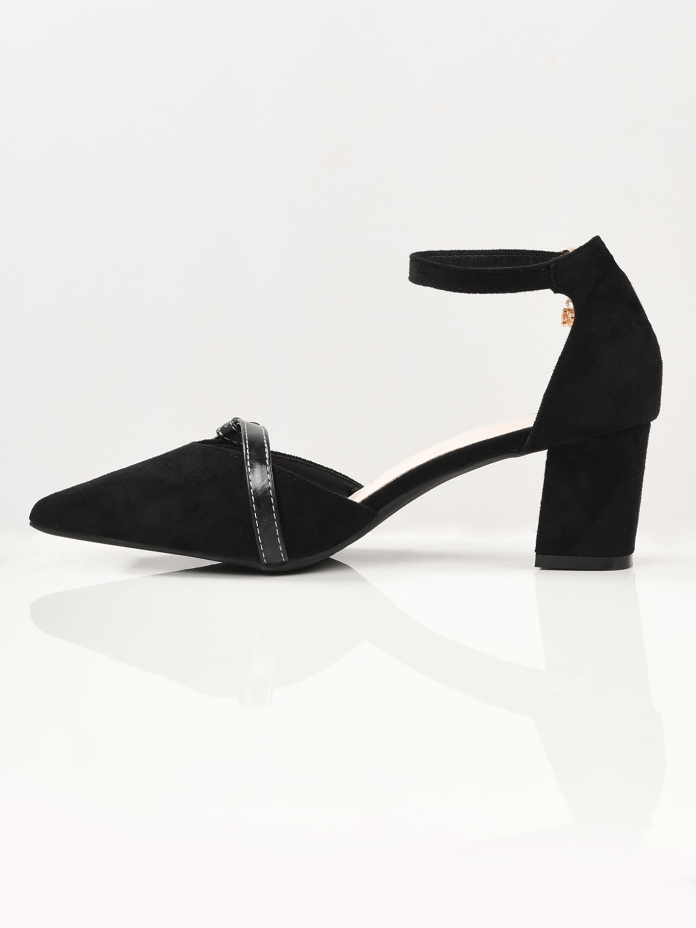 Limelight - Pointed Block Heels - Black