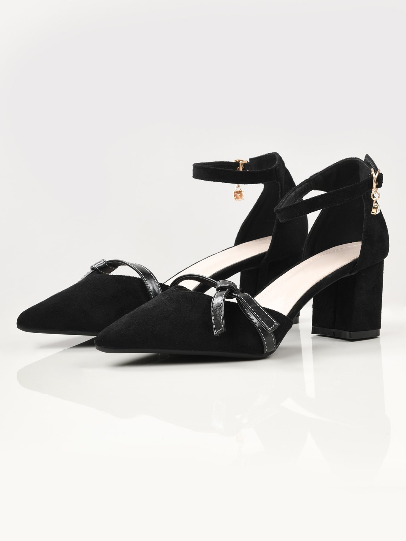 Limelight - Pointed Block Heels - Black