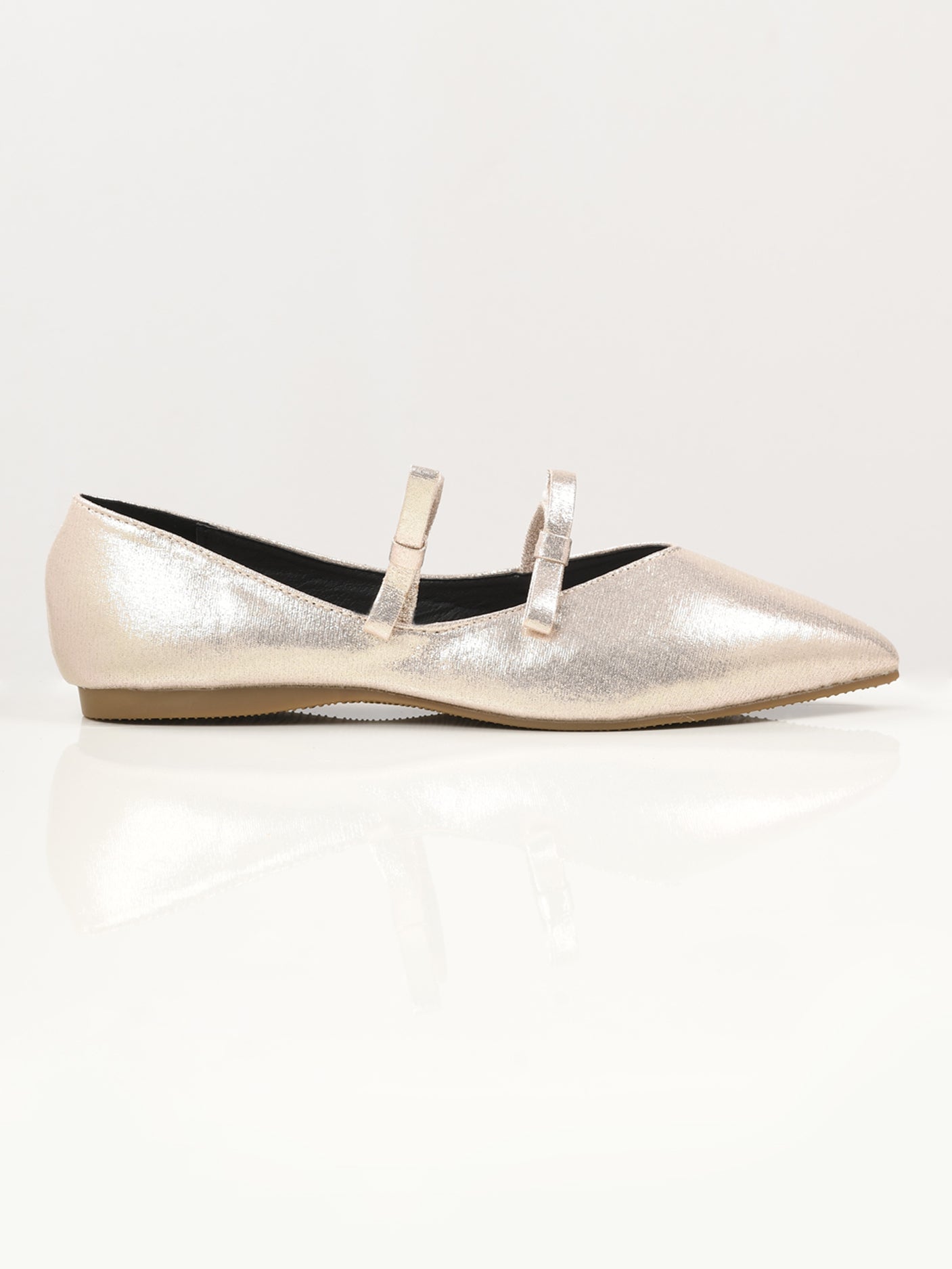 Limelight - Shiny Pointed Shoes - Light Gold