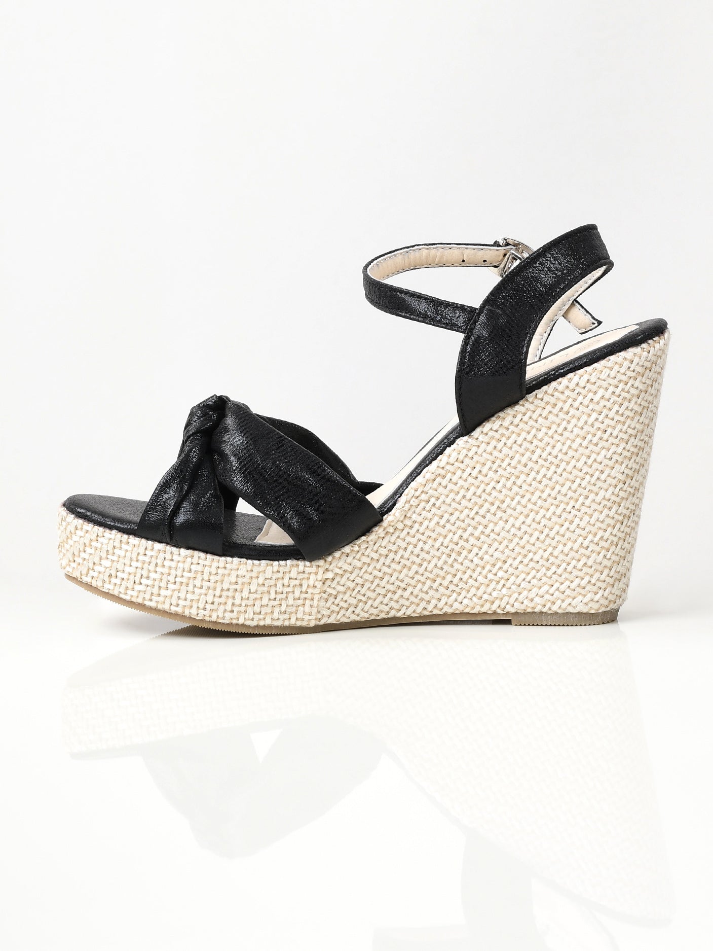 Limelight - Shiny Knotted Wedges - Black