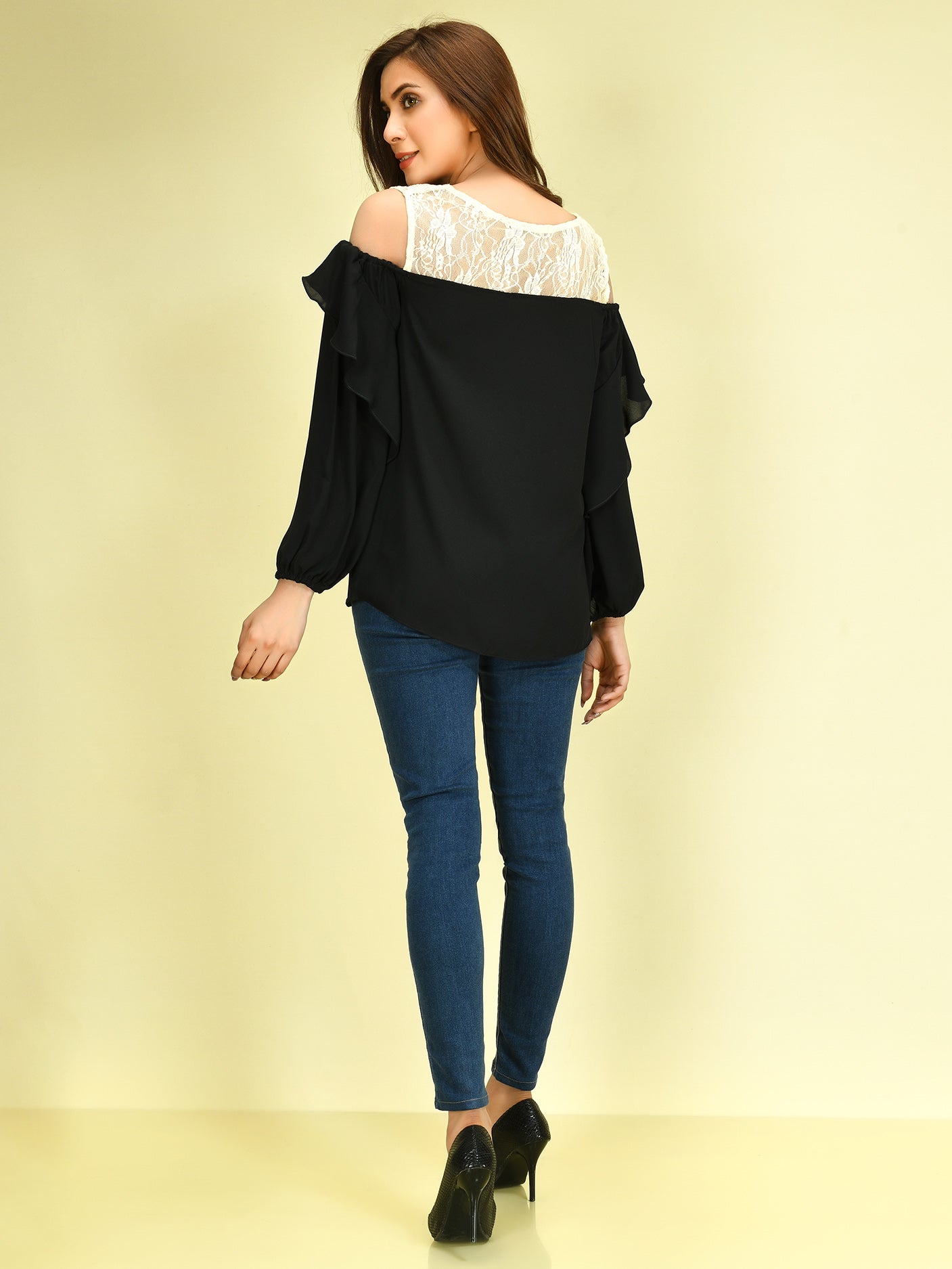 Limelight - Cold Shoulder Top