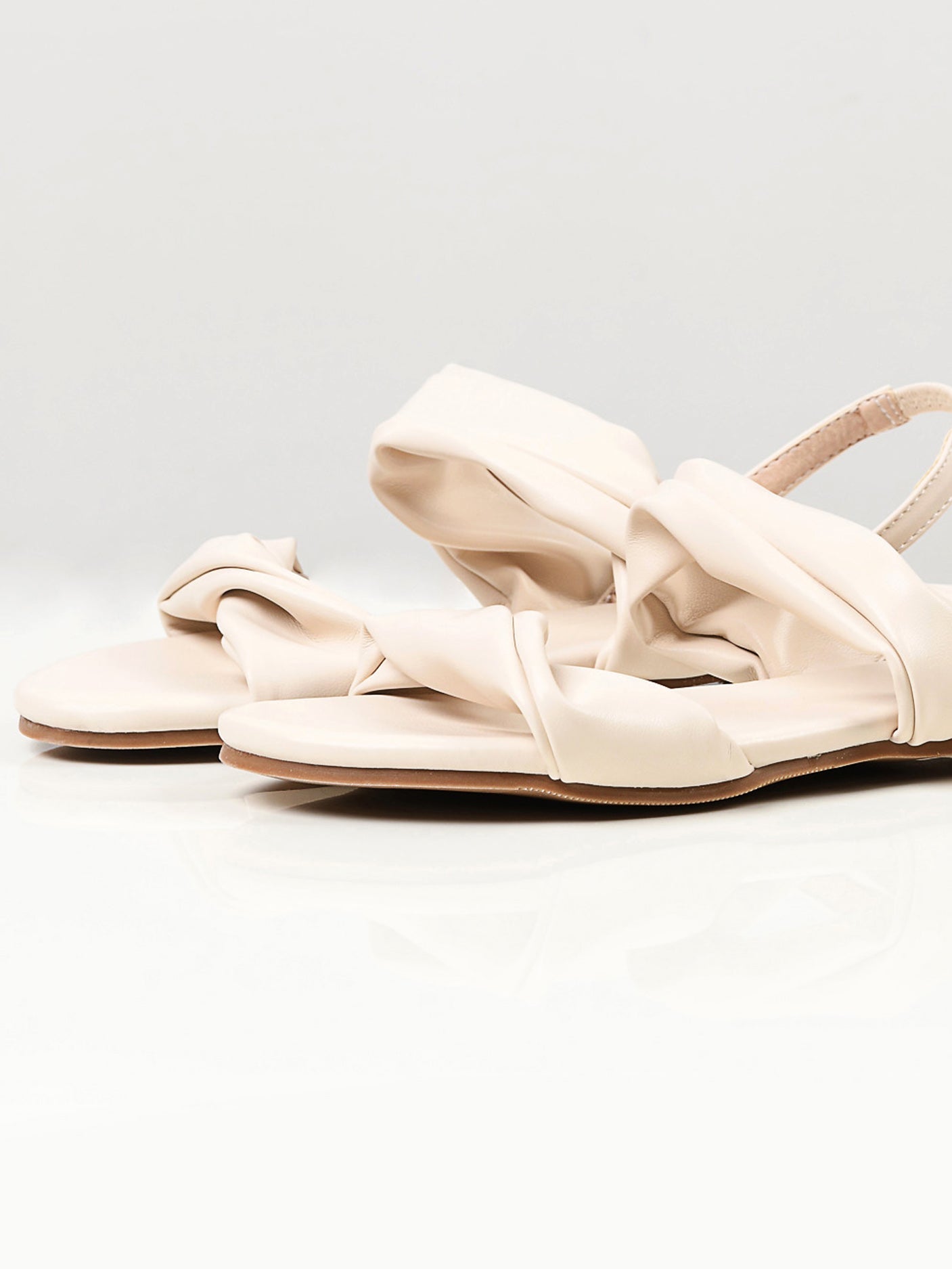 Limelight - Plain Sandals - Cream