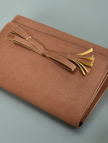 Limelight - Bow Detail Clutch