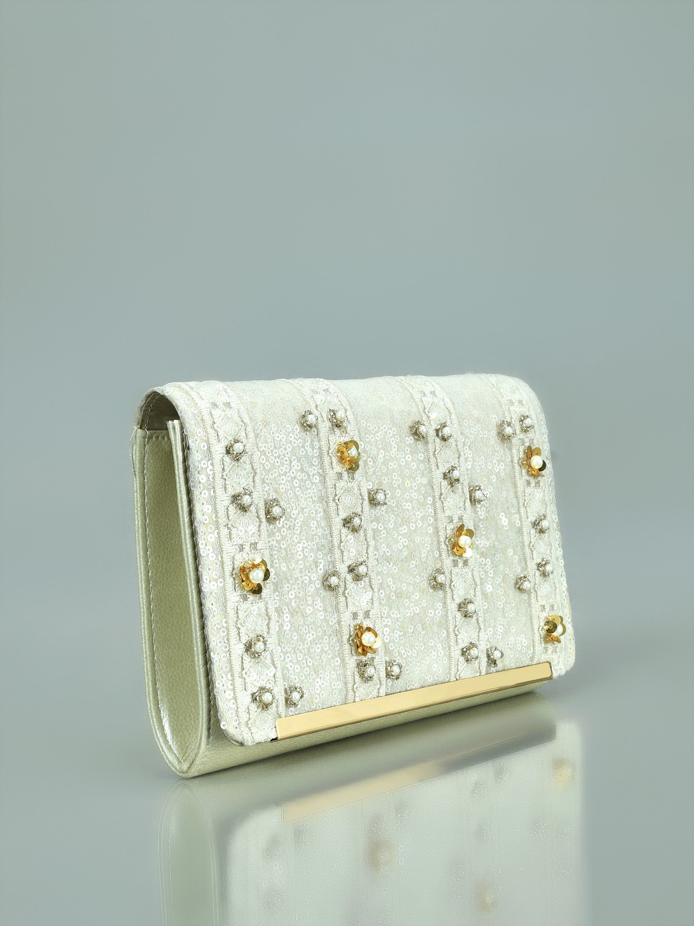 Limelight - Embellished Clutch