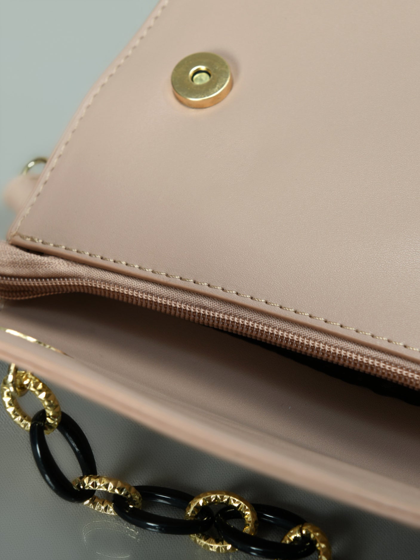 Limelight - Chained Clutch