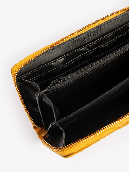 Limelight - Vintage Zip Wallet