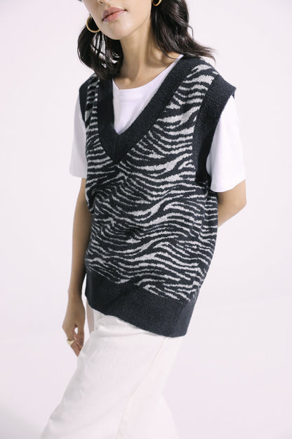 Ethnic - ZEBRA JACQUARD KNIT VEST (E0556/108/902)