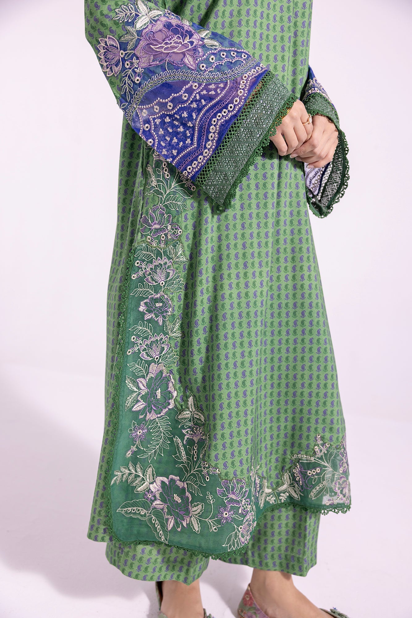 Ethnic - EMBROIDERED SUIT (E1710/103/708)