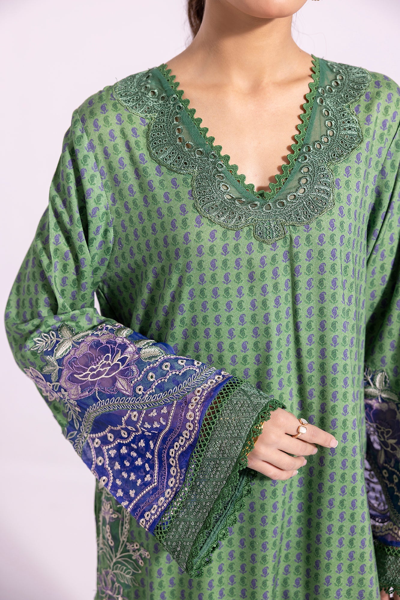 Ethnic - EMBROIDERED SUIT (E1710/103/708)