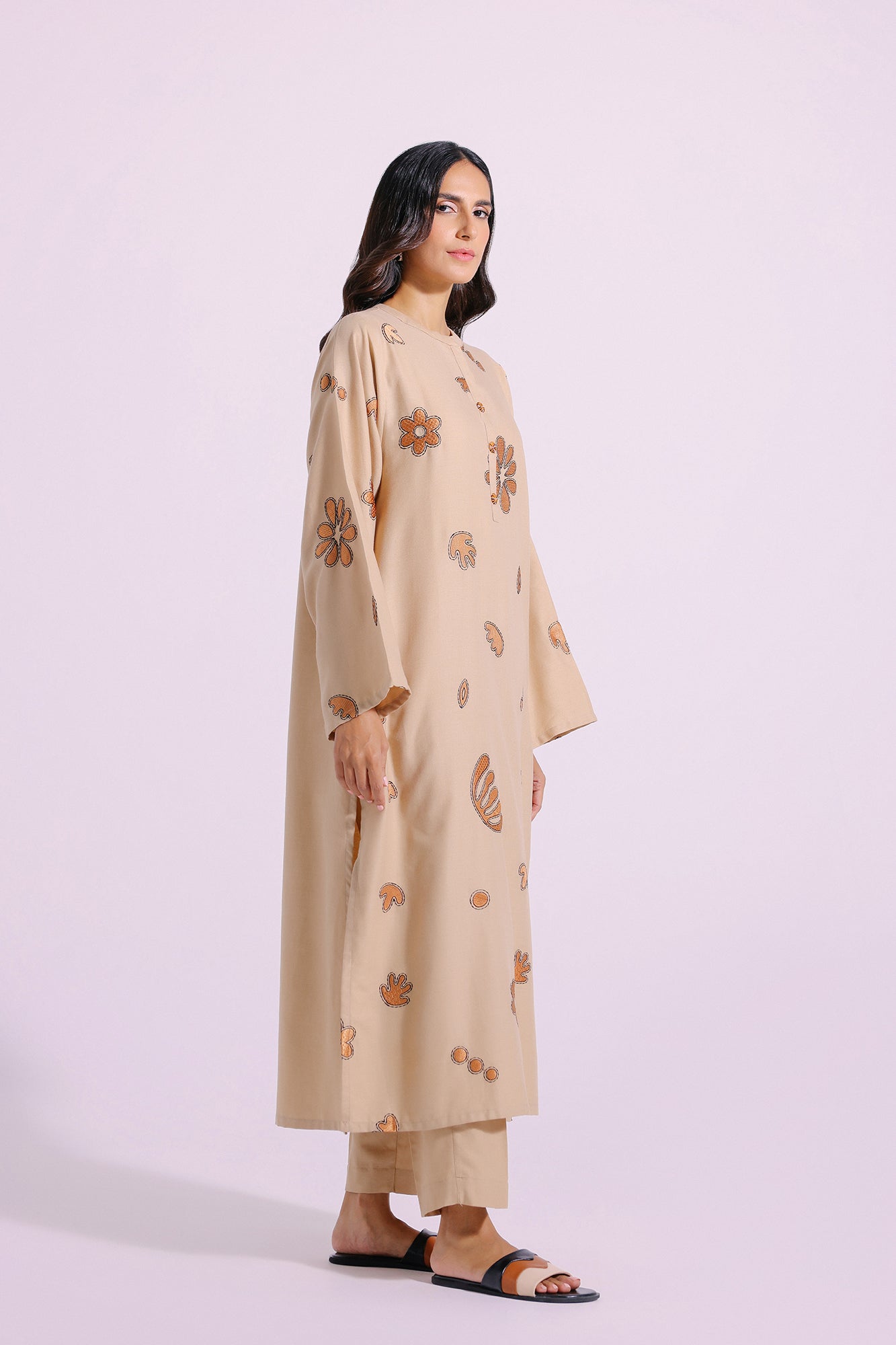 Ethnic - EMBROIDERED SUIT (E2522/102/806)
