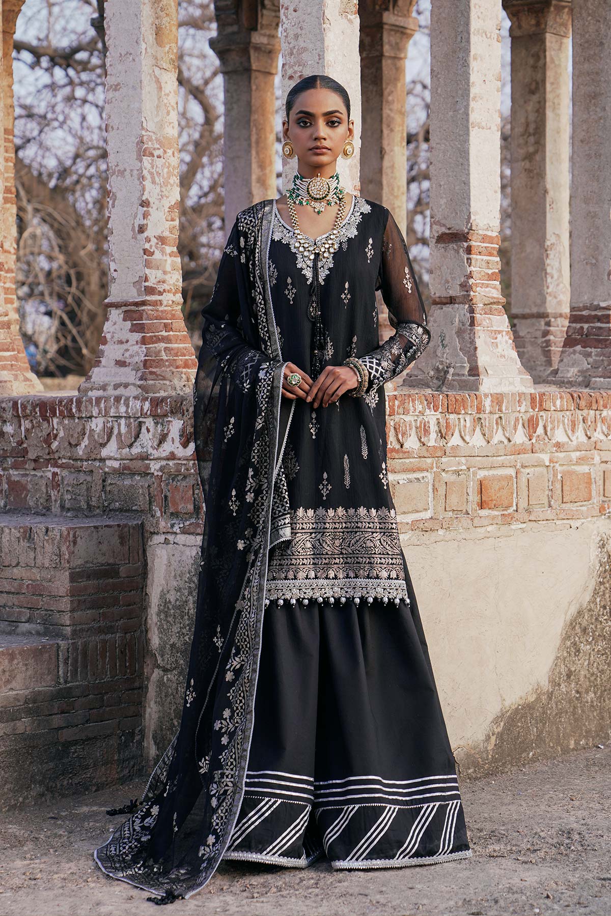 4 Pc Embroidered Chiffon Suit With Chiffon Dupatta Western.pk 4 Pc Embroidered Chiffon Suit With Chiffon Dupatta Western.pk