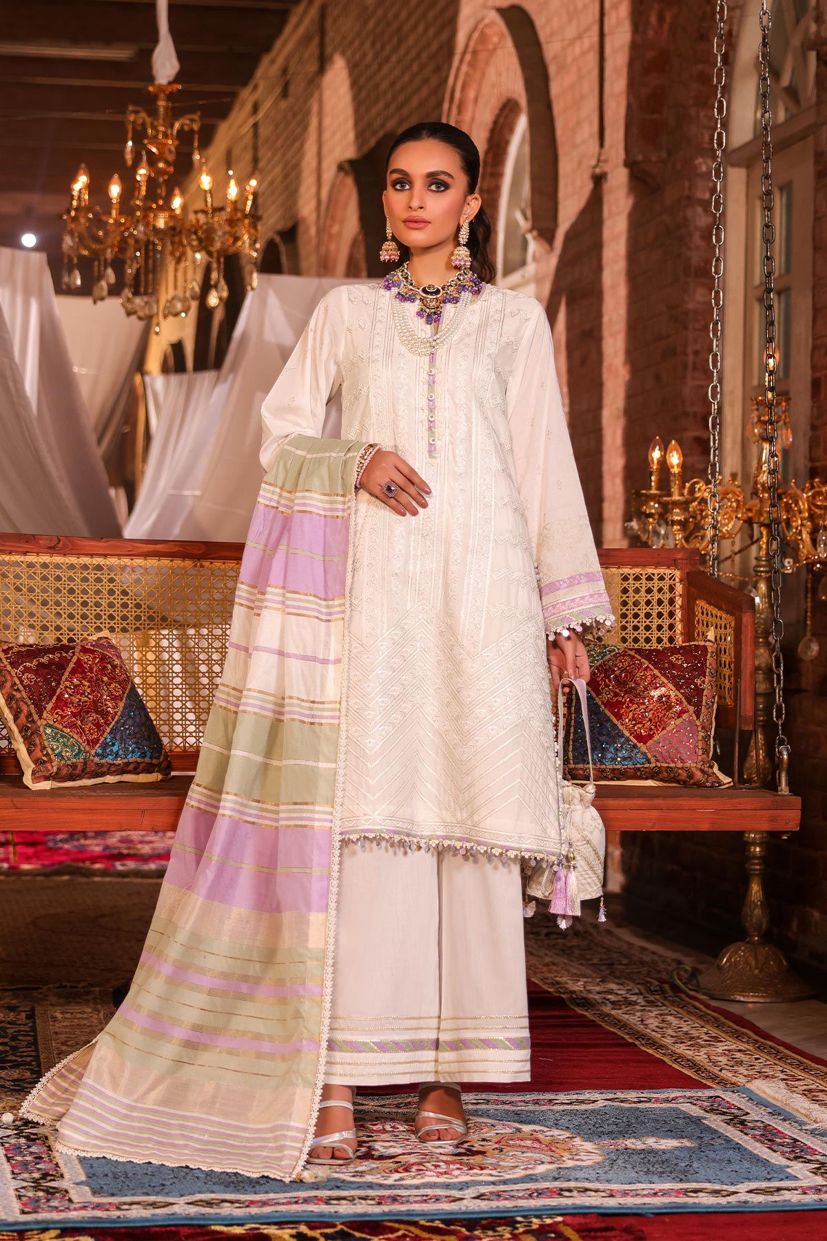 3 Pc Embroidered Lawn Suit With Yarn Dyed Dupatta