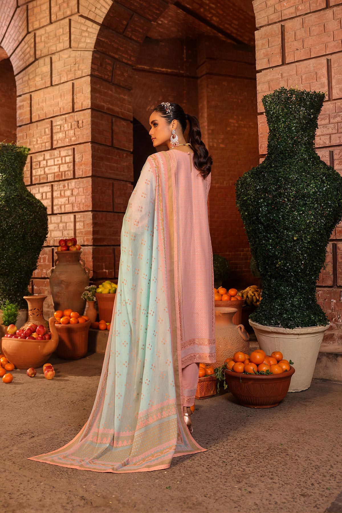 3 Pc Embroidered Jacquard Suit With Poly Chiffon Dupatta