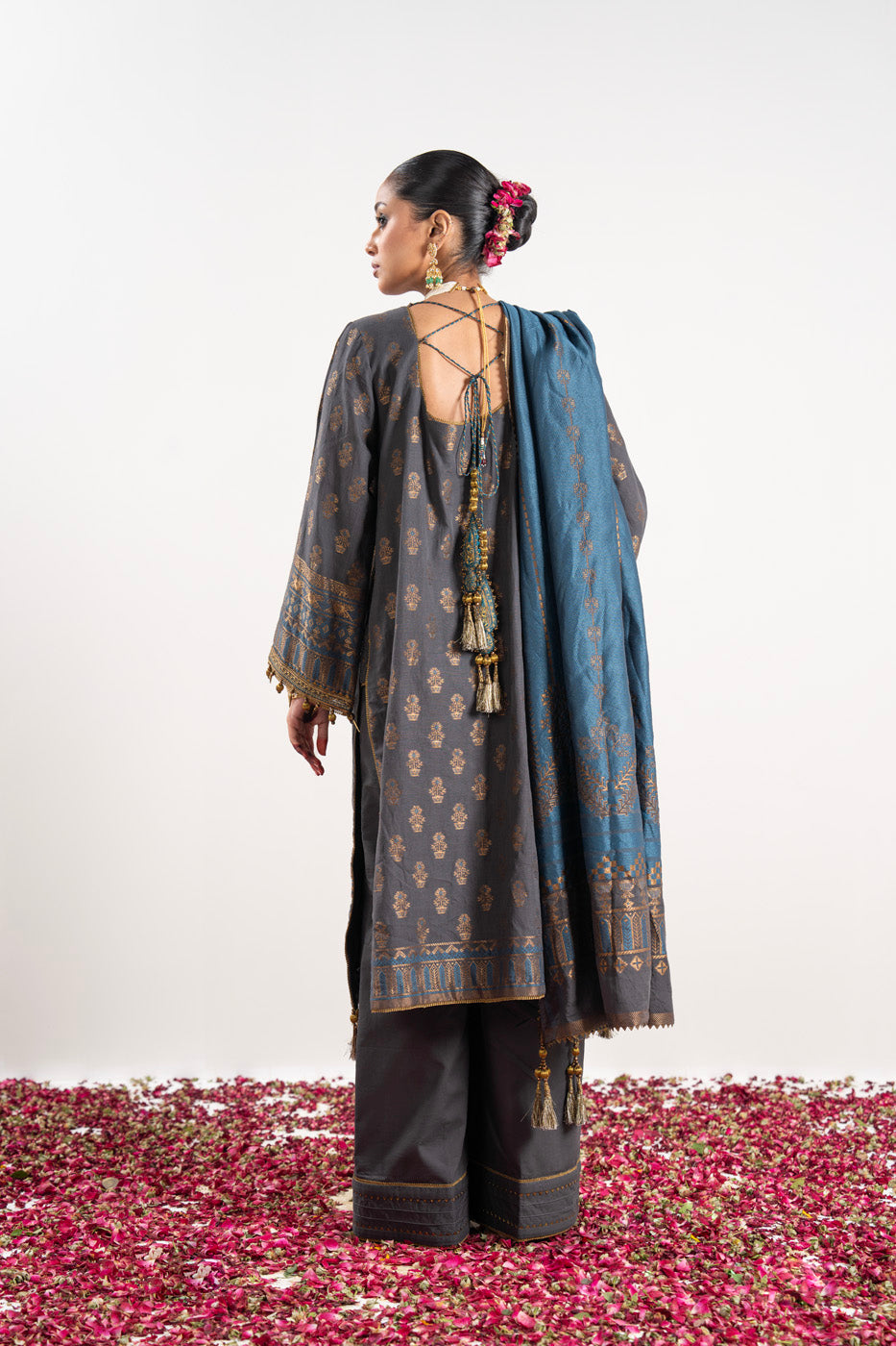 3 Pc Embroidered Jacquard Suit With Jacquard Dupatta