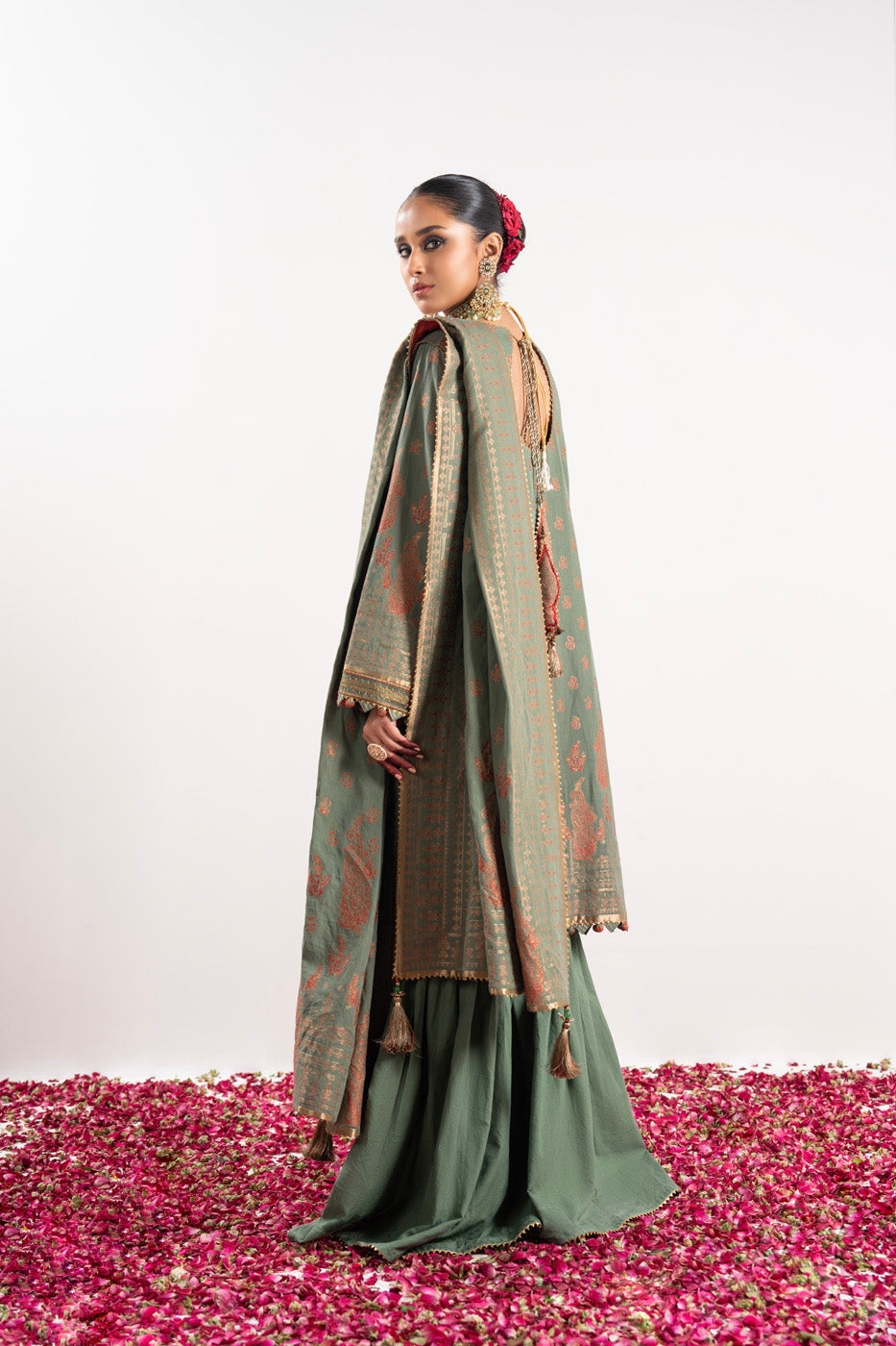 3 Pc Embroidered Jacquard Suit With Jacquard Dupatta