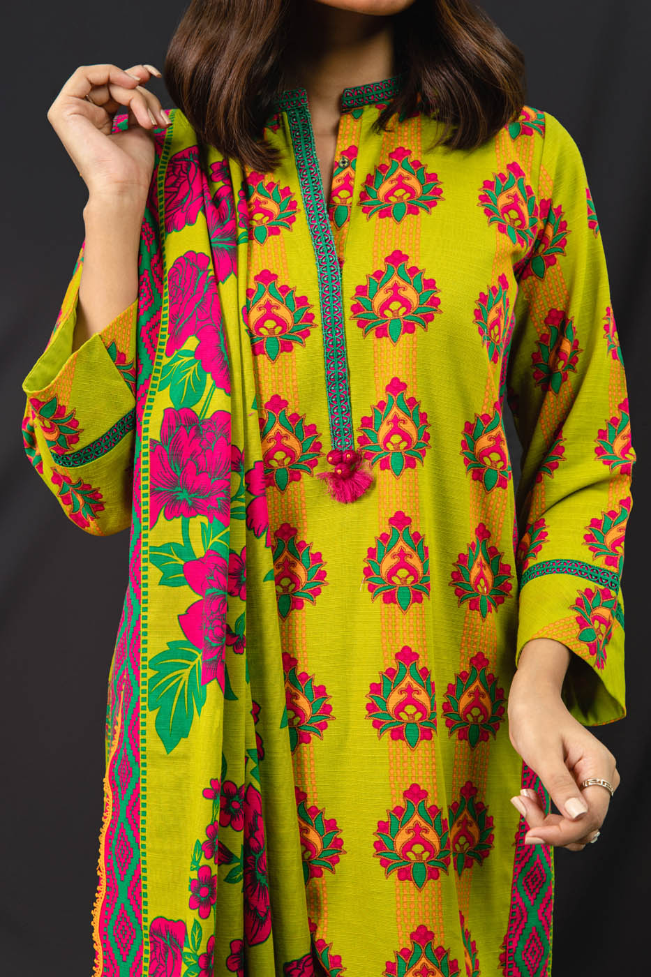 3 Pc Printed Khaddar Suit With Khaddar Dupatta