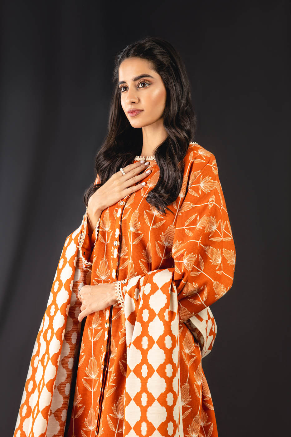 3 Pc Printed Khaddar Suit With Khaddar Dupatta