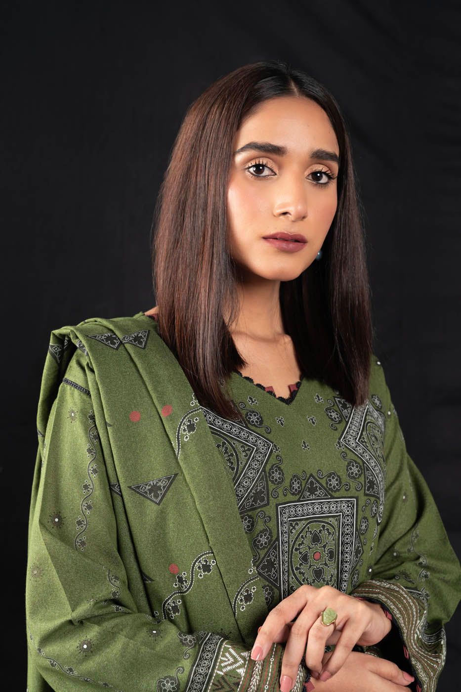 3 Pc Printed Karandi Suit With Karandi Dupatta