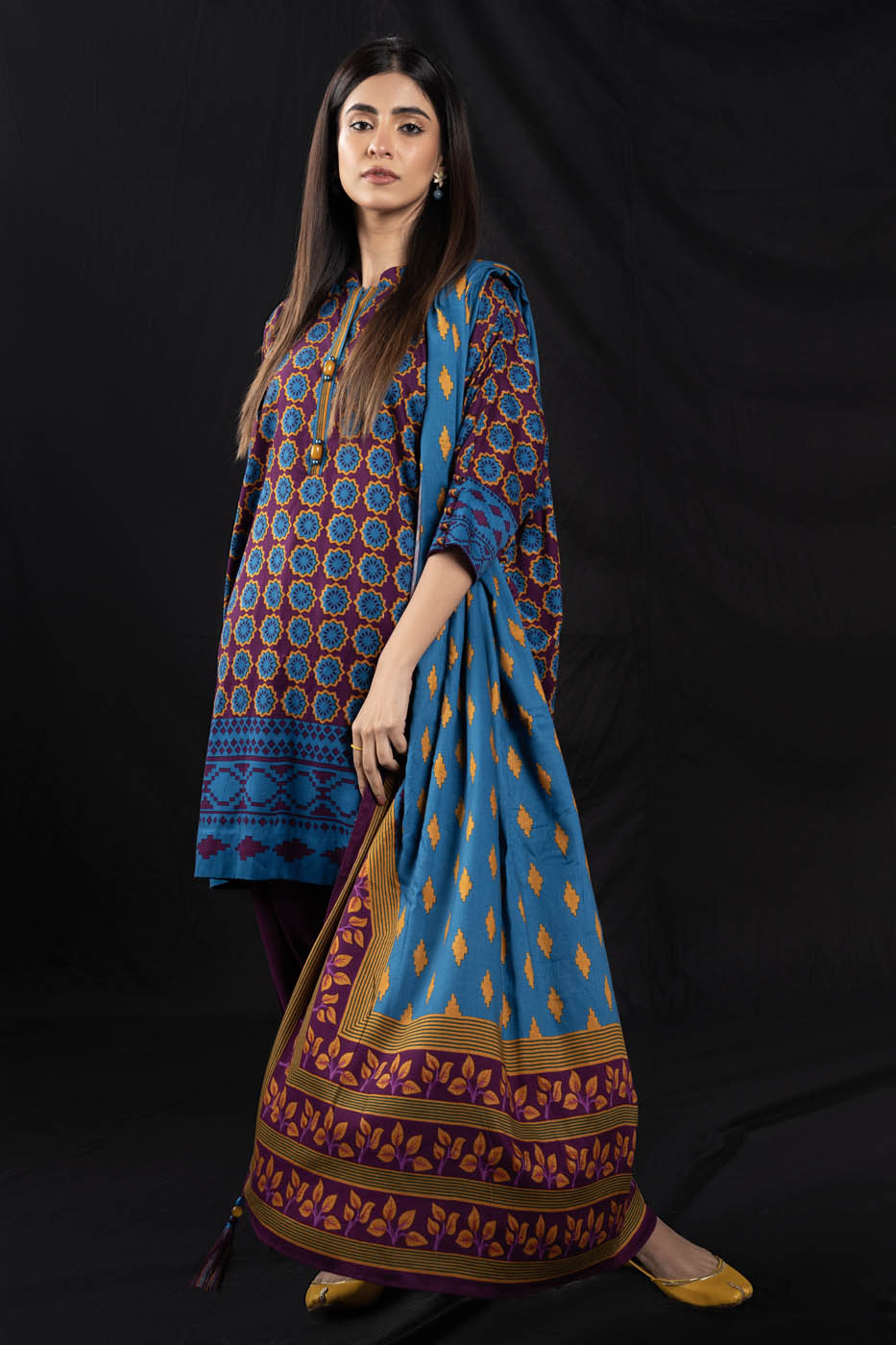 3 Pc Printed Twill Viscose Suit With Twill Viscose Dupatta