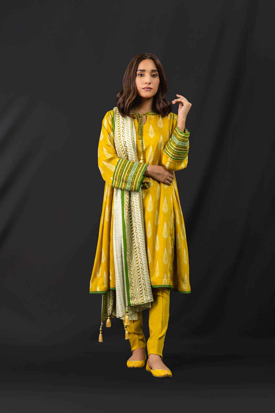 3 Pc Printed Twill Viscose Suit With Twill Viscose Dupatta