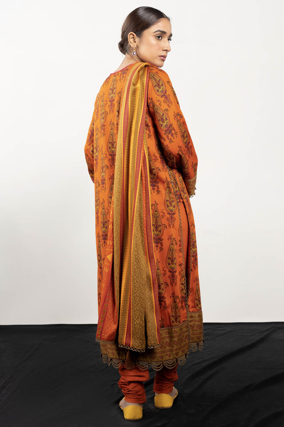 3 Pc Printed Twill Viscose Suit With Twill Viscose Dupatta