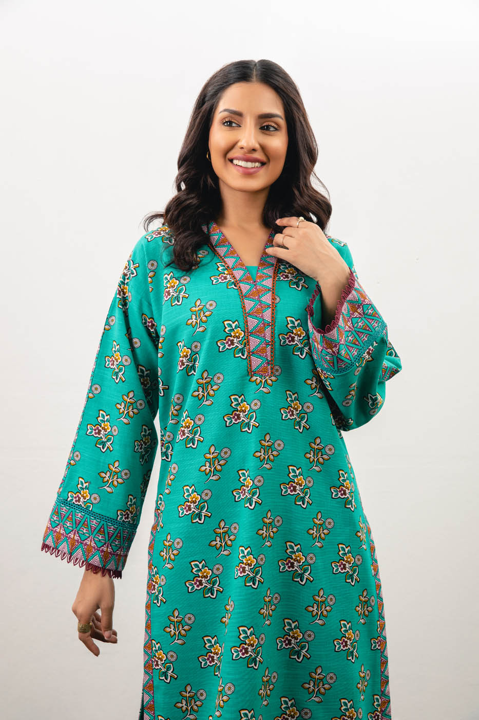 2 Pc Printed Khaddar Suit With Khaddar Trouser