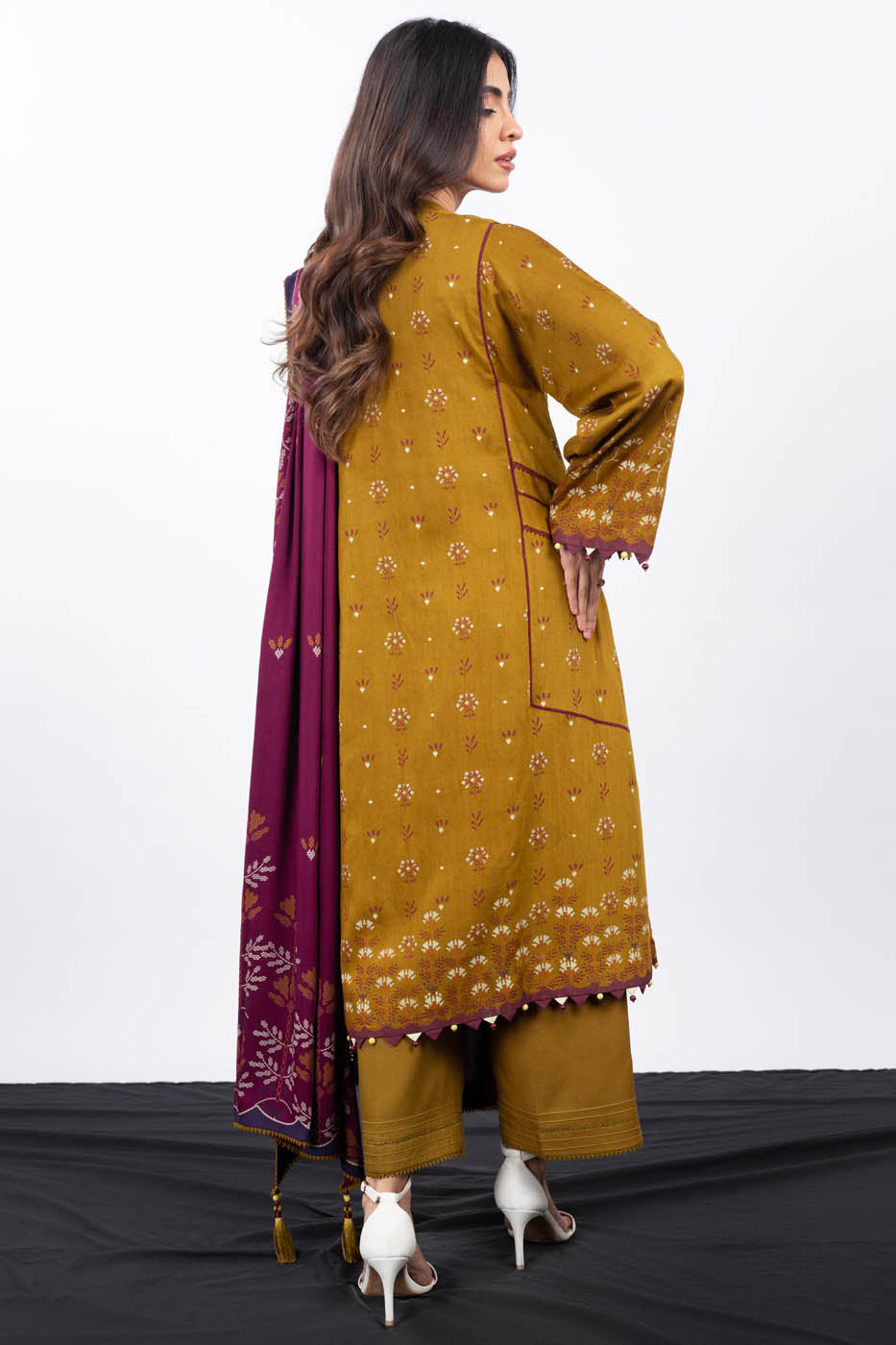 2 Pc Printed Twill Viscose Suit With Twill Viscose Dupatta