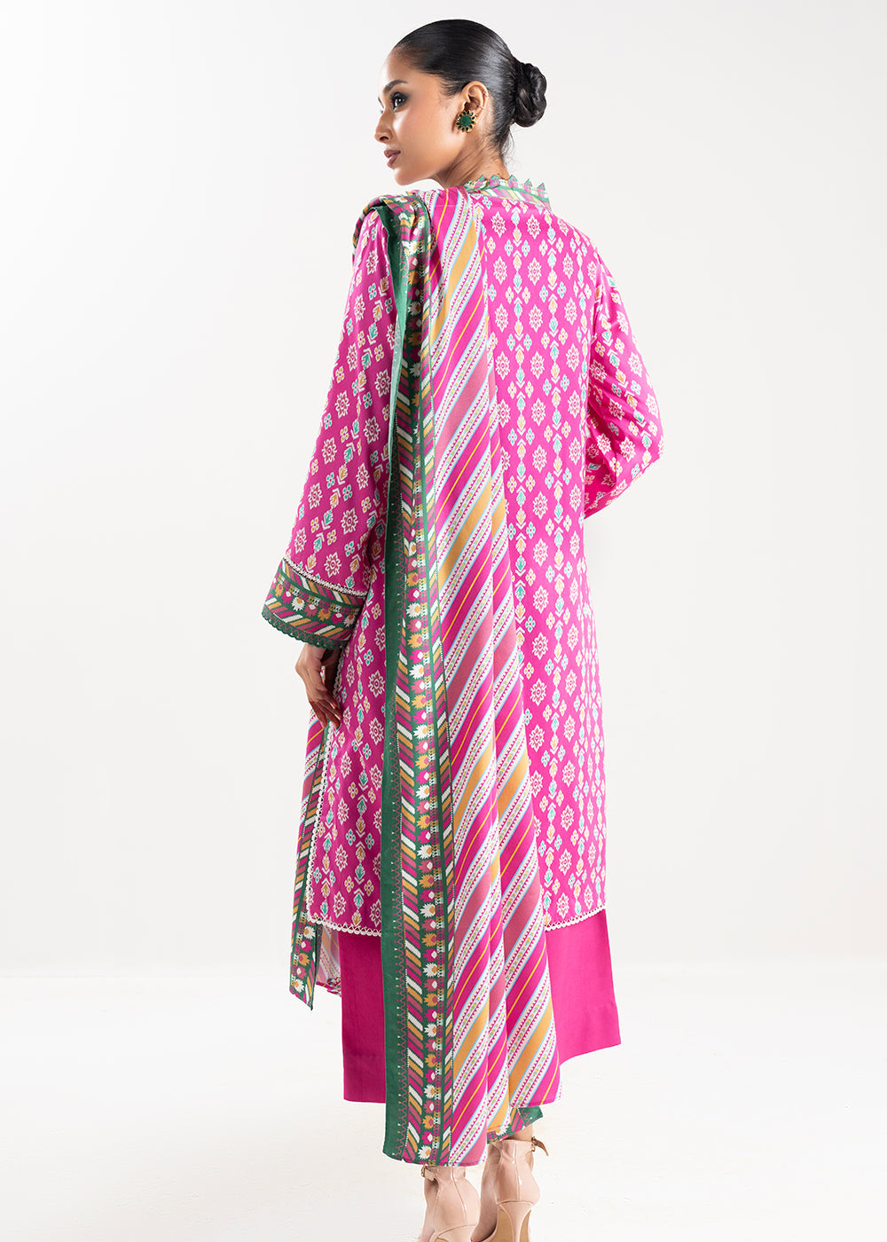 3 Pc Printed Twill Viscose Suit With Twill Viscose Dupatta