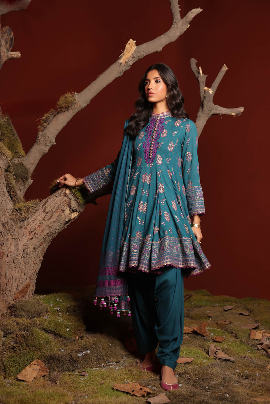 3 Pc Embroidered Viscose Suit With Viscose Jacquard Dupatta