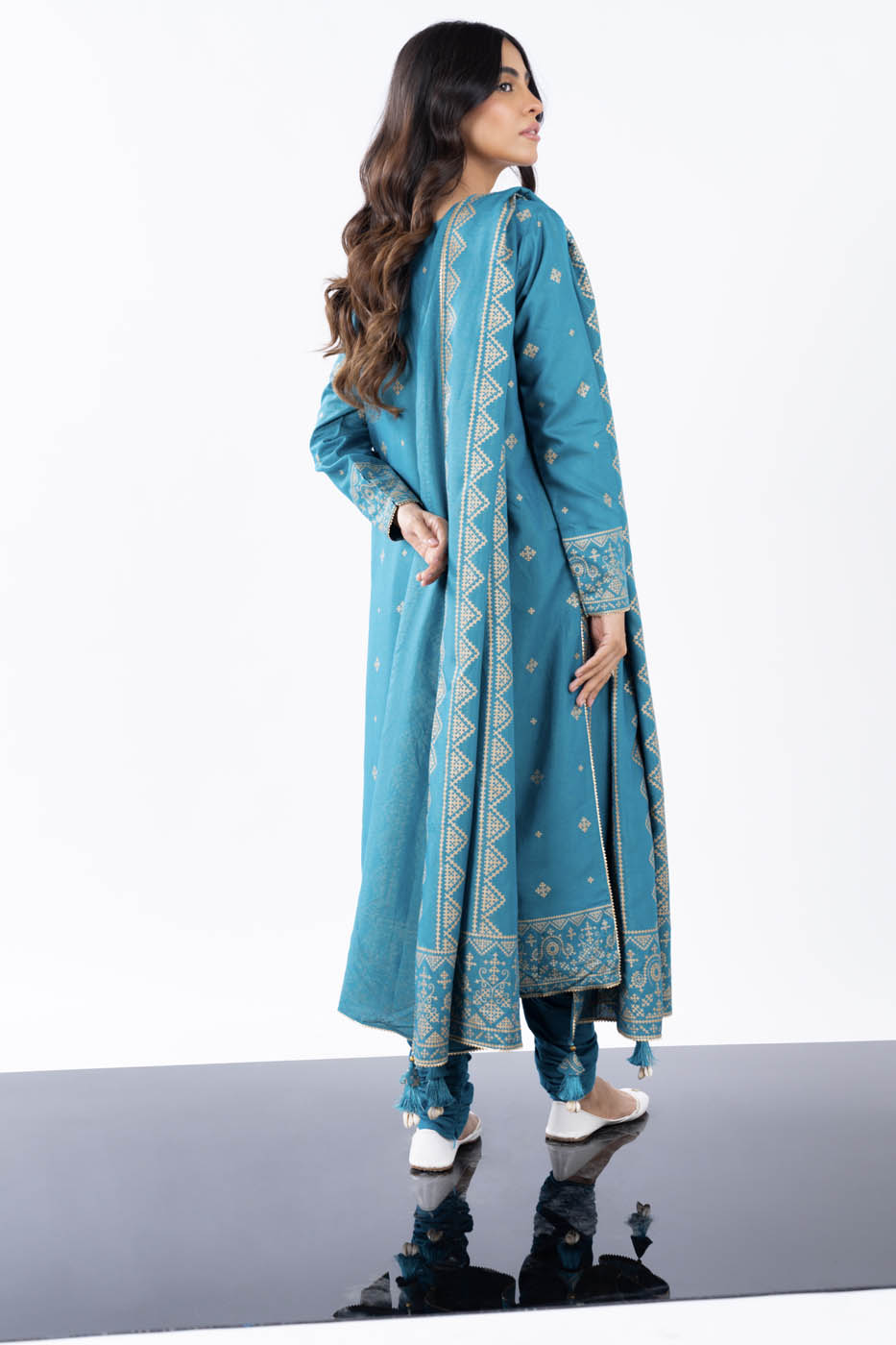 3 Pc Printed Chambre Suit With Chambre Dupatta