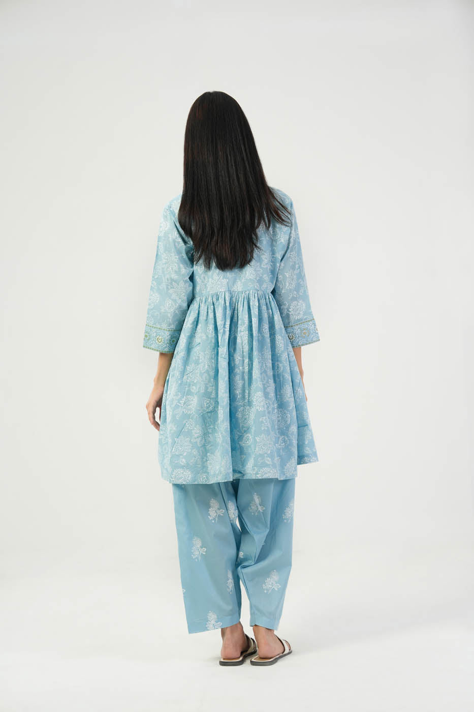 2 Pc Printed Lawn Outfit