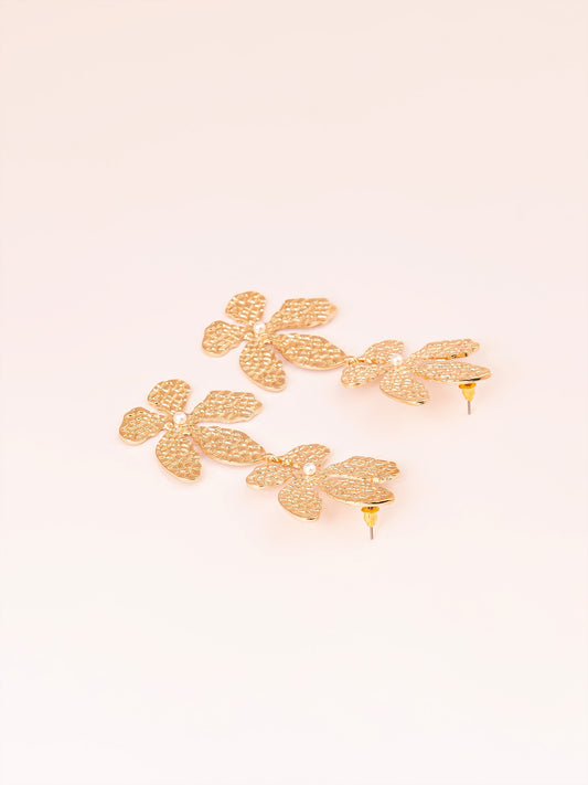 Limelight - Dangling Floral Earrings