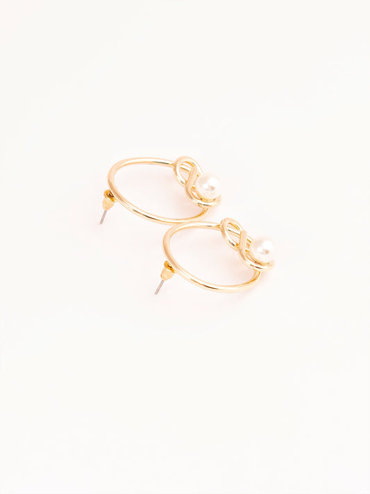 Limelight - Pearl Looped Earrings