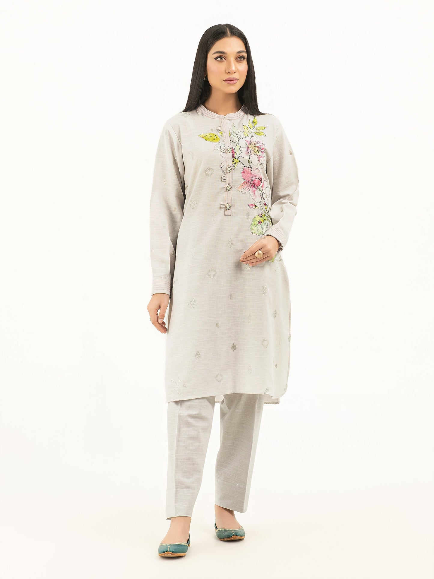 2 Piece Khaddar Suit-Embroidered (Pret)