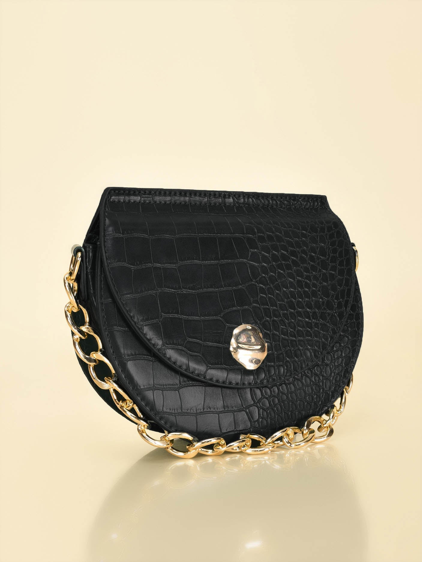 Limelight - Chunky Gold Chain Handbag