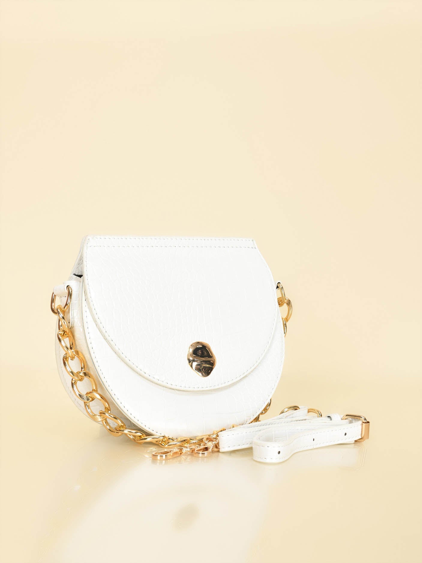 Limelight - Chunky Gold Chain Handbag