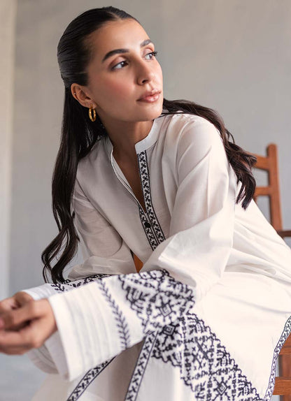 White Embroidered Kurta