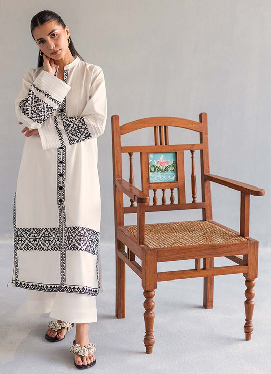 White Embroidered Kurta