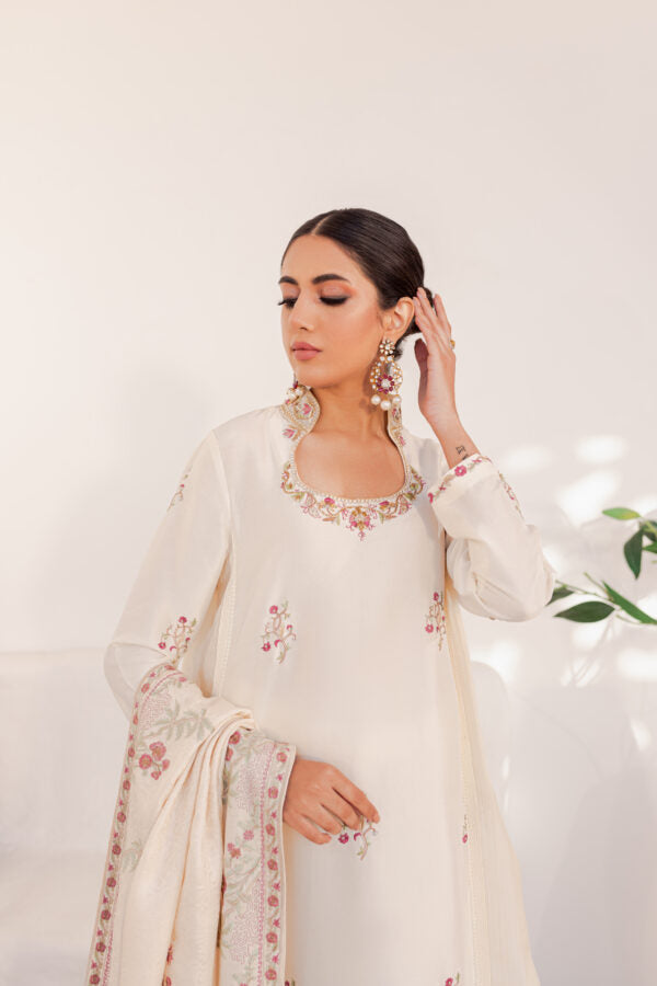 Aneeka Ruknuddin - Jia